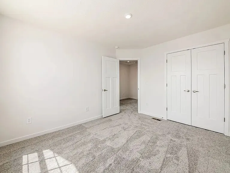 122 Dusky Willow Dr — Photo 3