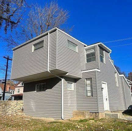 3rd image of 4717 Hamilton Ave