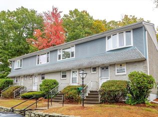 79 Meadow Pond Dr APT 30C, Leominster, MA 01453