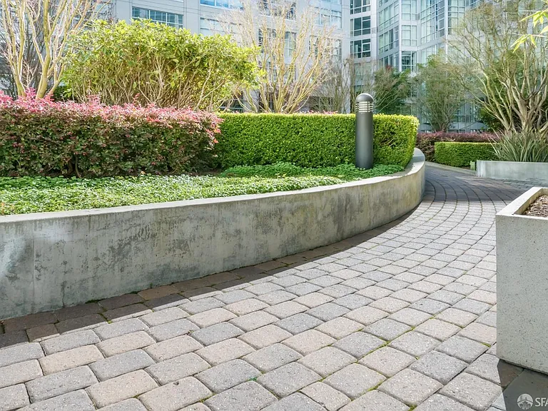 200 Brannan St #405 — Photo 19