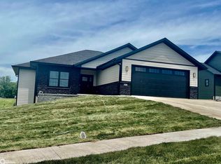 507 18th Ave E, Oskaloosa, IA 52577