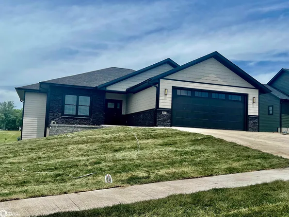 507 18th Ave E, Oskaloosa, IA 52577