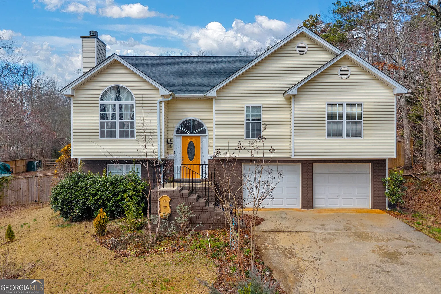 115 Settlers Point Dr photo 1