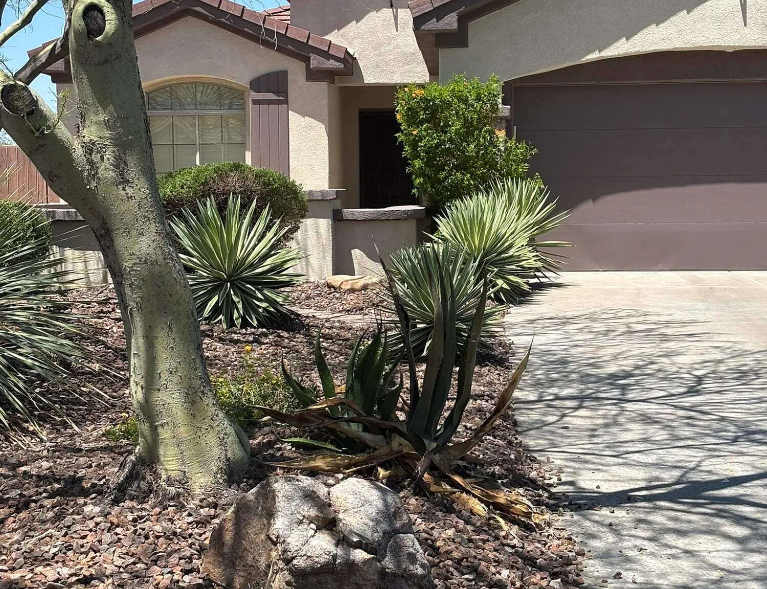 2 bed, 2.0 bath, 1728 sqft, $3,850 — Photo 4