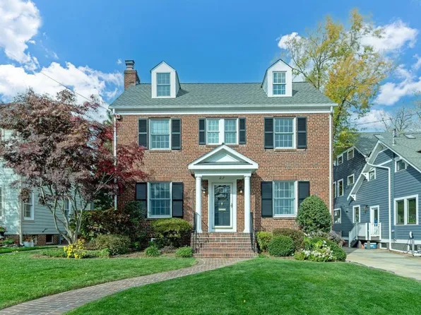 23 W Glendale Ave, Alexandria, VA 22301