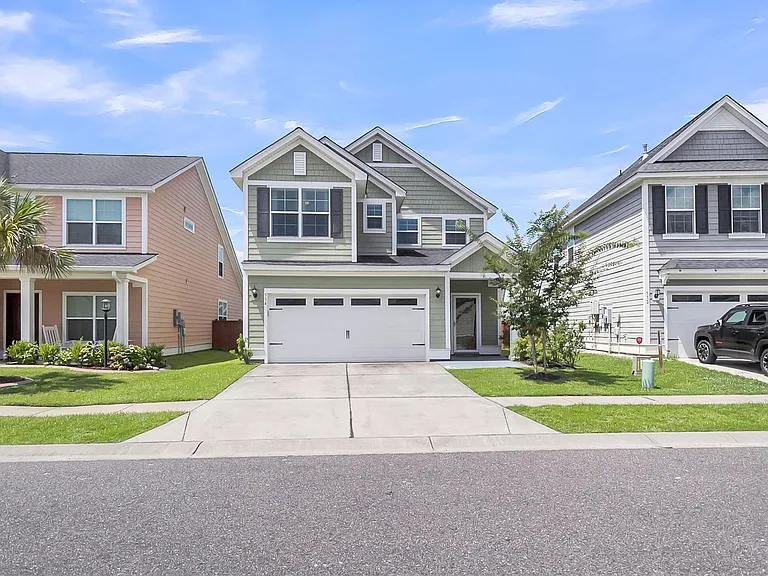 534 Alderly Dr — Photo 4