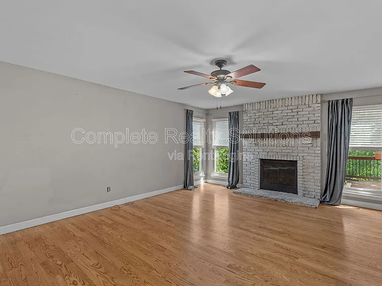 16610 Green Needle Ct — Photo 11