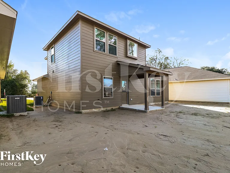14705 Country Club Dr — Photo 15