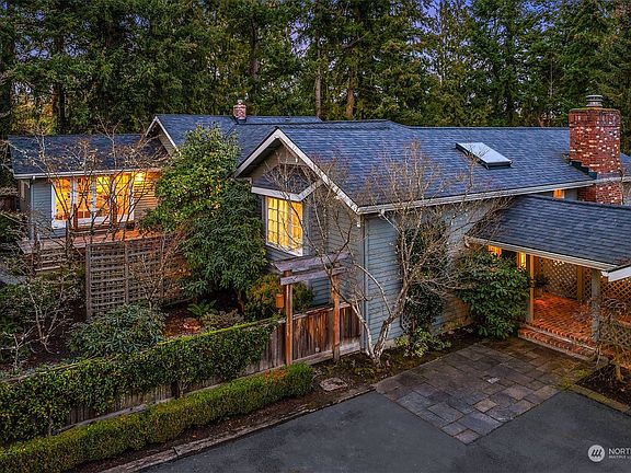 2nd image of 2254 78th Avenue NE