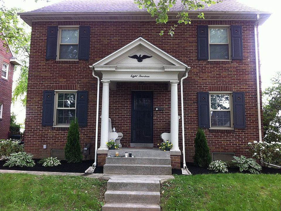 2nd image of 814 Hill St