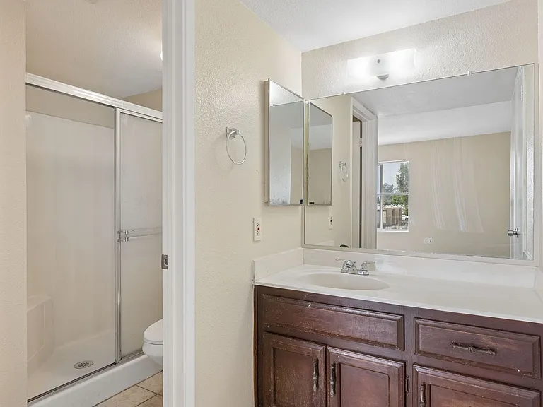 1927 E Hampton Ave #216 — Photo 14