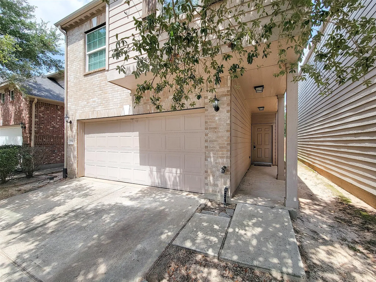 4 bed, 2.5 bath, 1786 sqft, $1,895 — Photo 3