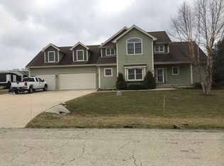 3140 Sun Valley Dr, Kankakee, IL 60901