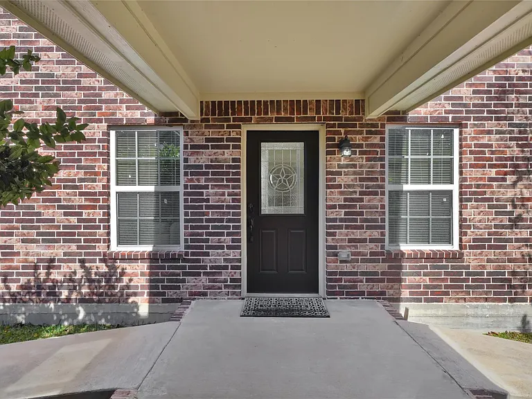 2202 Koster Rd — Photo 2