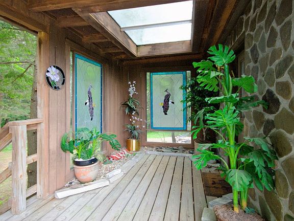 3rd image of 31 Pond Ln