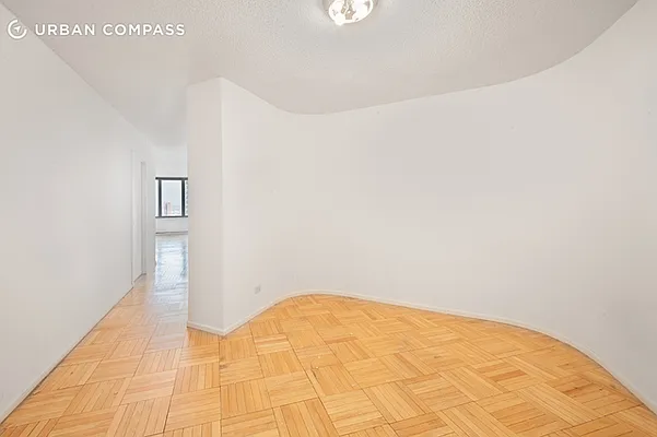 Rented by Compass | media 20