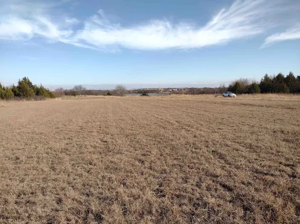 Lakefront Dr, Comanche, OK 73529