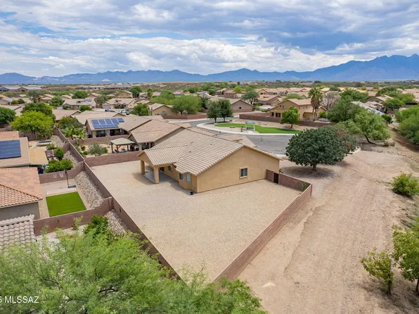 1001 E Providence Canyon Dr, Sahuarita, AZ 85629