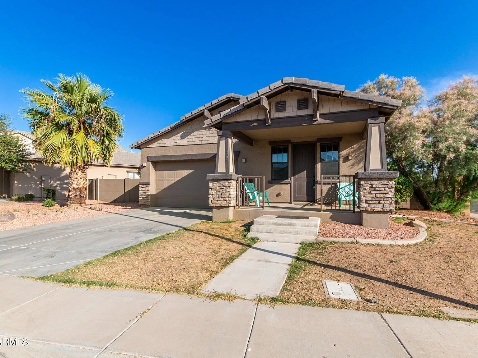 3 bed, 2.0 bath, 1802 sqft, $2,499 — Photo 3