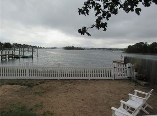 7 Seaconnet Ave, Portsmouth, RI 02871