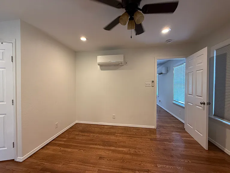 271 E Hollywood Ave #271 — Photo 9