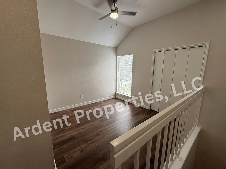 Office space on the 2nd floor