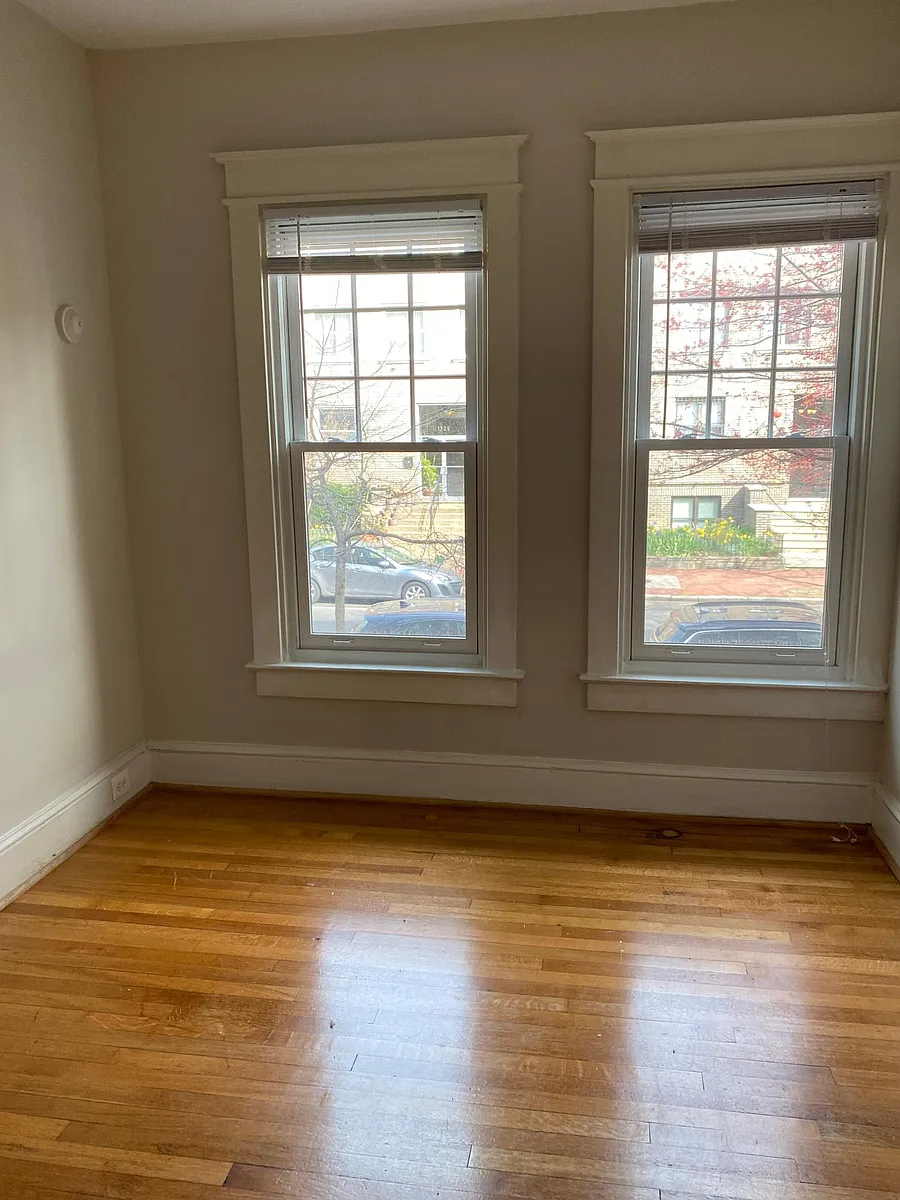 Building Photo - 1724 T St NW #2