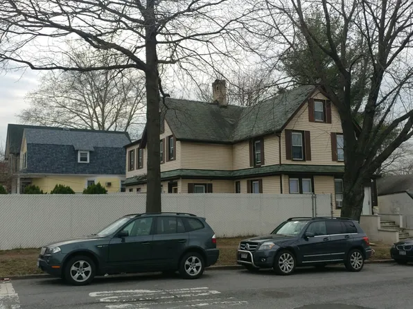 318 Jewett Ave, Staten Island, NY 10302