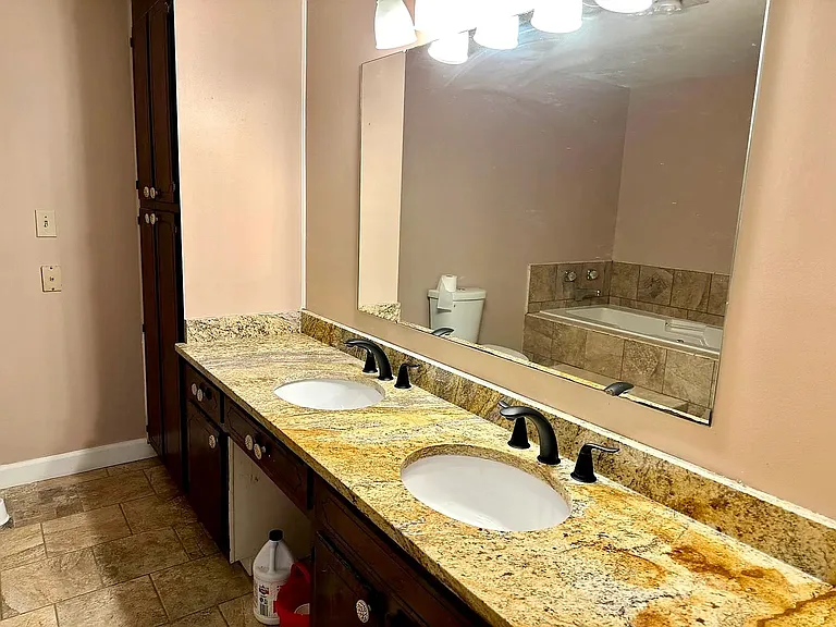 5600 Carmel Rd — Photo 20