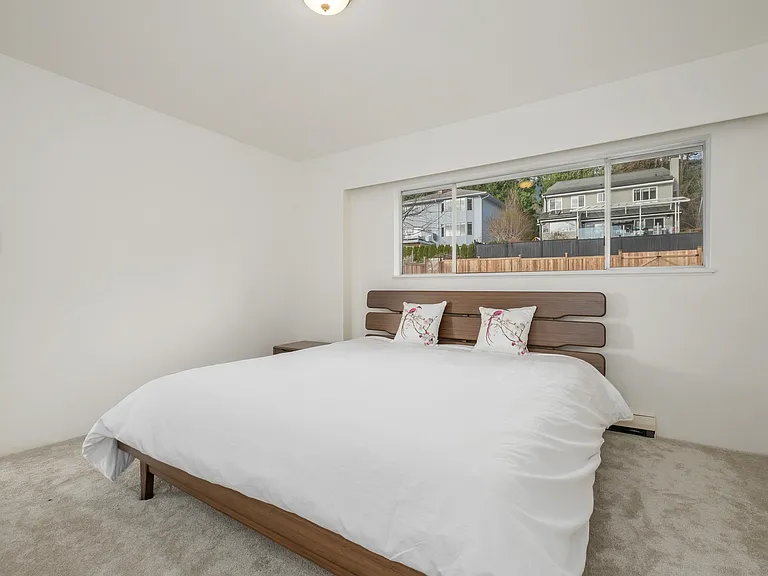 2773 Lawson Ave — Photo 10