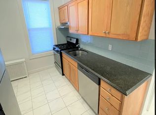 36-10 11th St #2R, Astoria, NY 11106