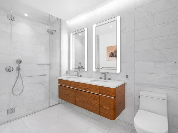 110 Charlton Street image 5 of 9