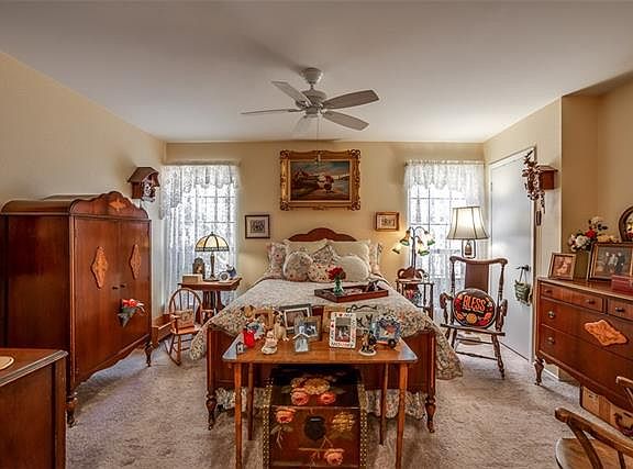 5th image of 3241 Whispering Oak Trl