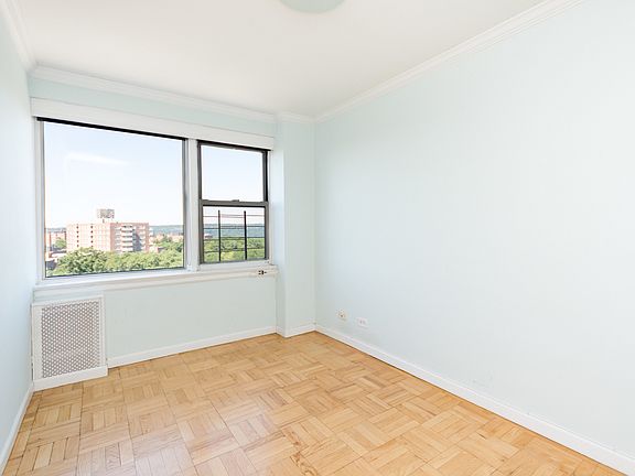 5th image of 4525 Henry Hudson Pkwy APT 1011