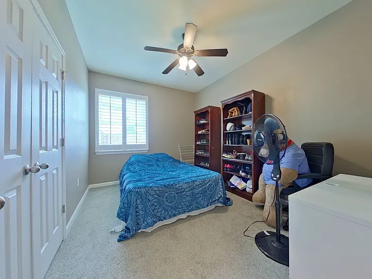 858 Solimar Way — Photo 12
