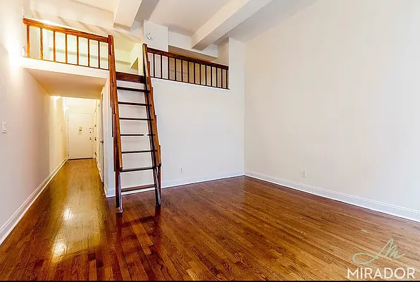 Rented by Mirador Real Estate | media 2