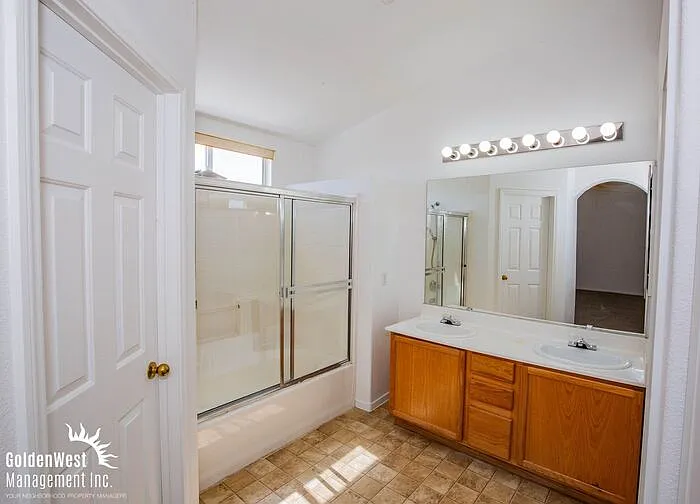 9480 Descending Creek St — Photo 10