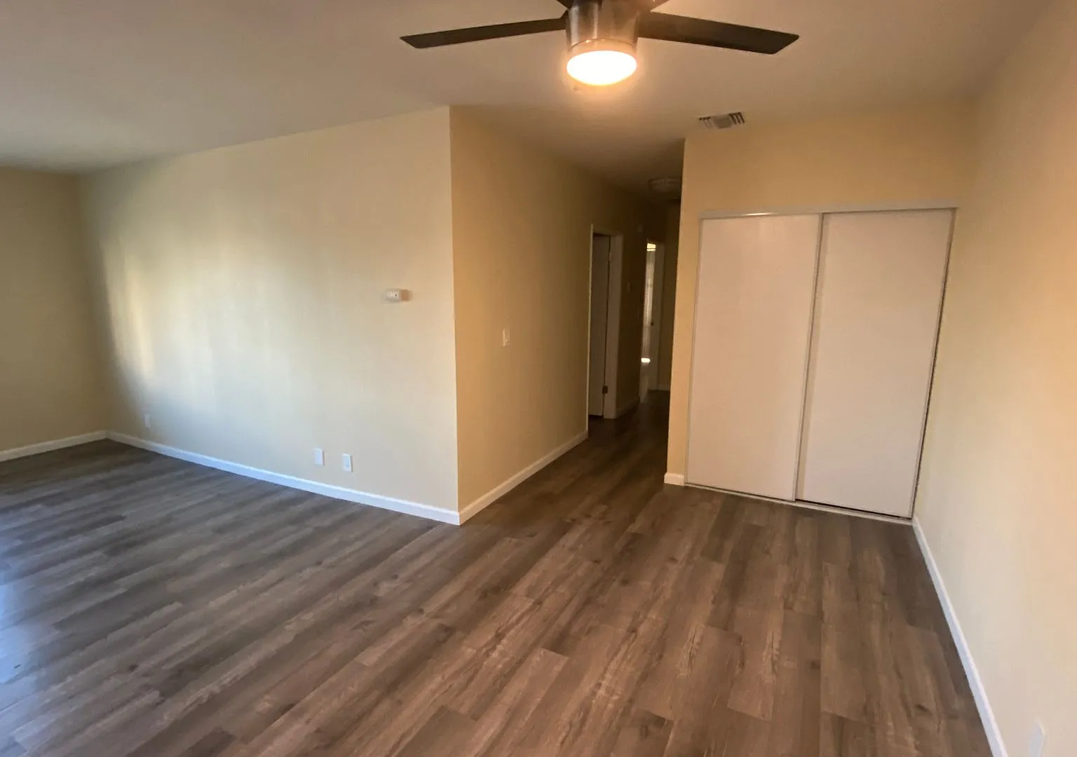Apt Elgin — Photo 3