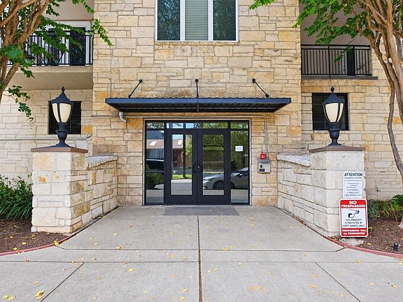 3rd image of 1900 Genesee St APT 409