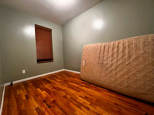 Rented by DGW N Y Realty Group LLC | media 9