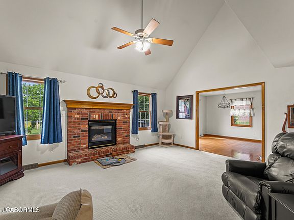 4th image of 916 Sardonyx Dr