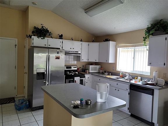 3rd image of 9705 Long Meadow Dr