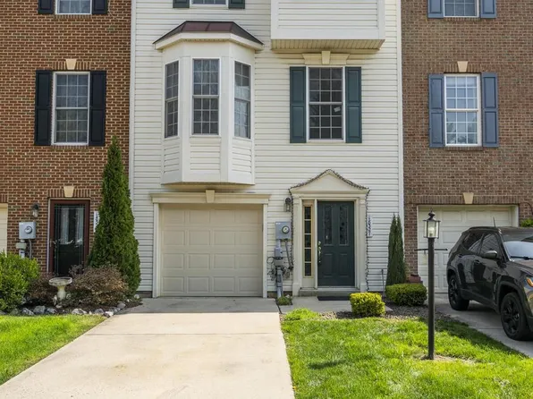 18327 Roy Croft Dr, Hagerstown, MD 21740