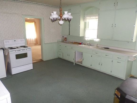 5th image of 33424 Kraft Ave