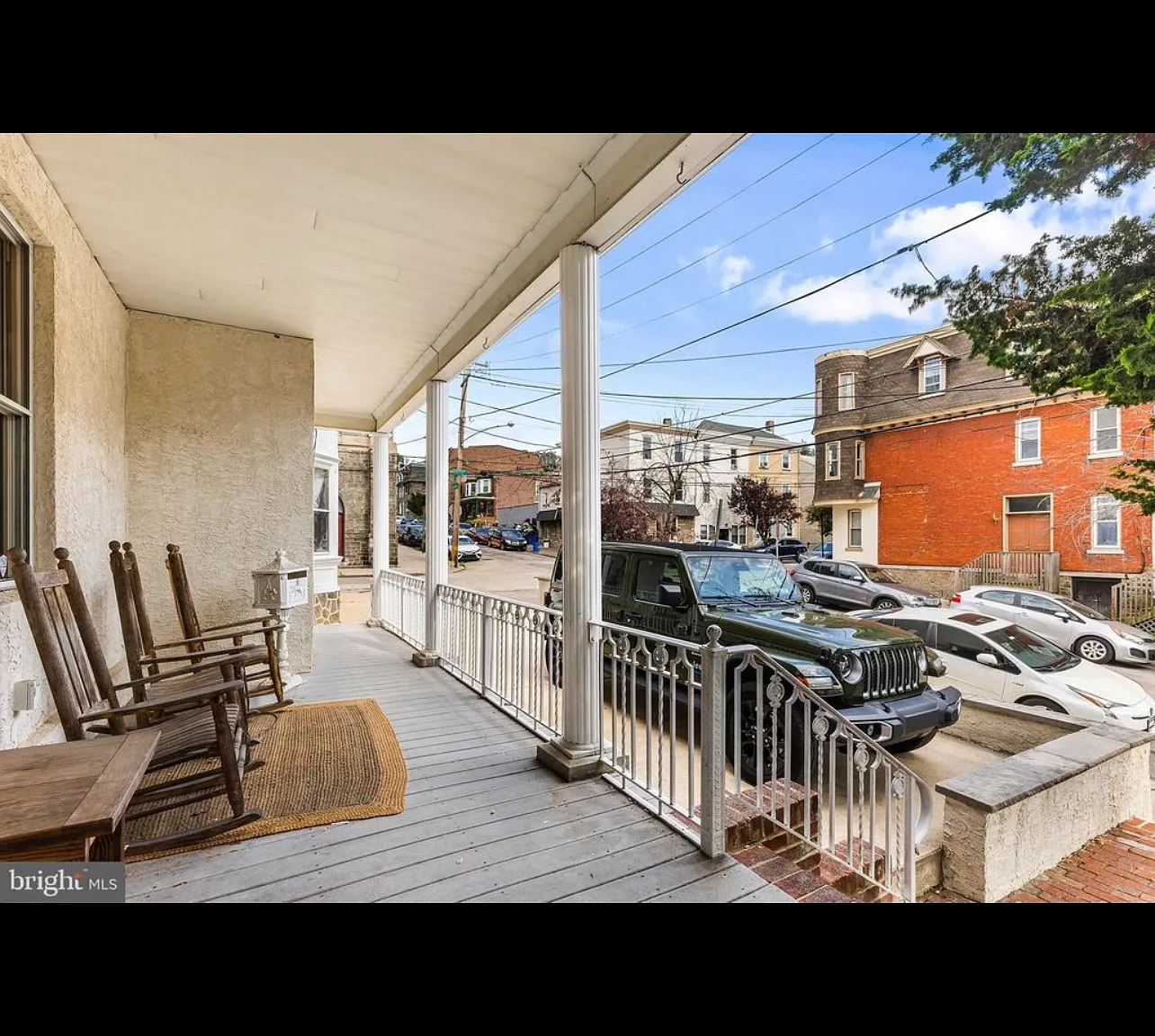 6 bed, 2752 sqft, $4,300 — Photo 4