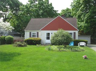 541 Rondo Ln, Webster, NY 14580