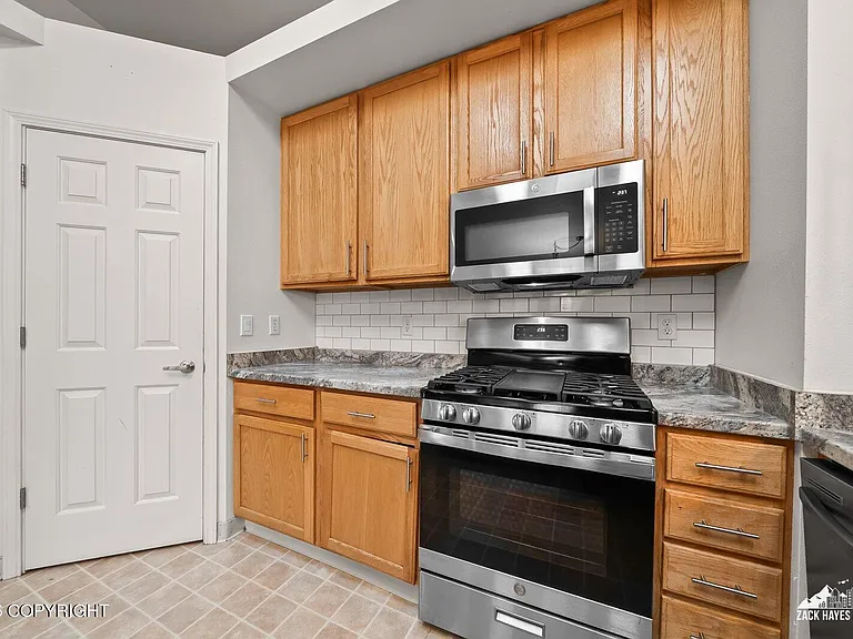 635 Pearl Dr — Photo 20
