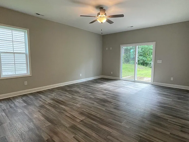 1000 Onsville Dr — Photo 12