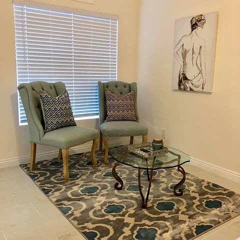 1st image of 11815 Darlington Ave #2