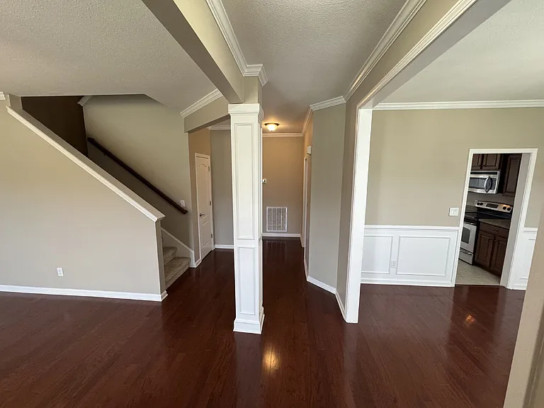 186 Whitman Aly — Photo 12